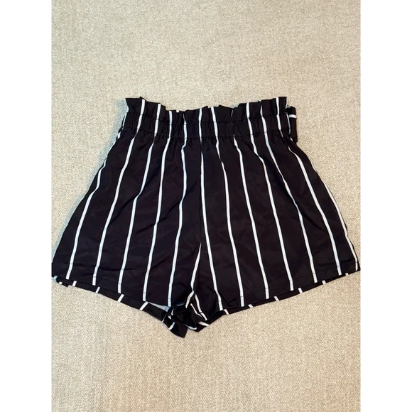 Women's Black White Striped High Waist Shorts XS - Picture 5 of 6